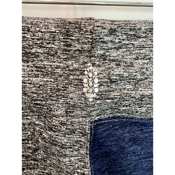 Free people fp movement Boro colorblock Blue Gray leggings - Size L - Picture 7 of 7
